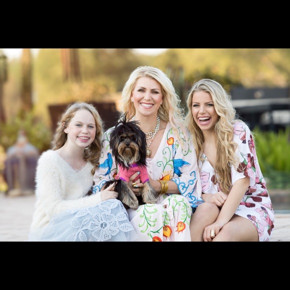 Meet your Posher, Leigh - Picture 1 of 1